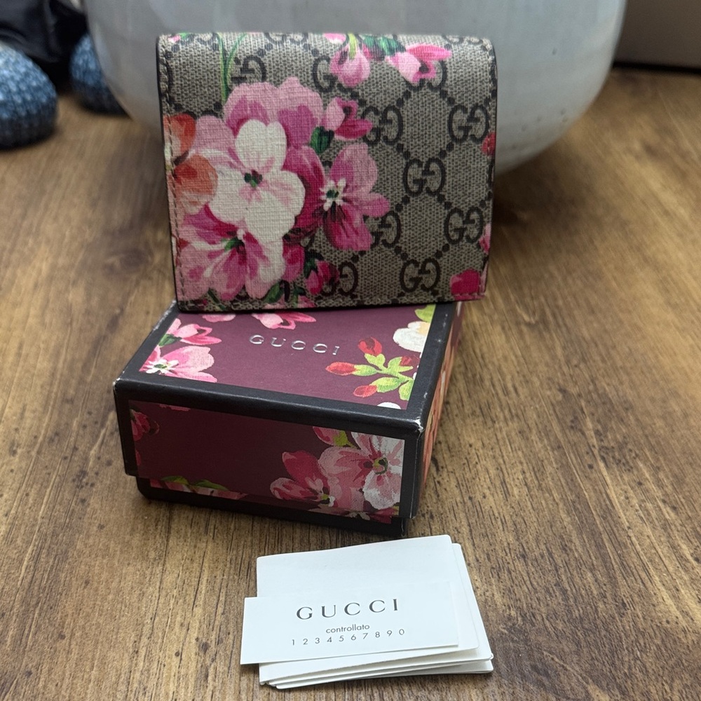 Gucci Pink Floral GG Canvas Wallet
